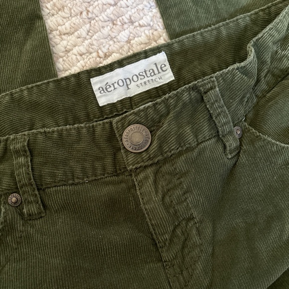 Aeropostale green corduroy pants - Picture 2 of 9